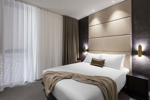 SKYE Suites Sydney - Holiday Great Ocean Road 23