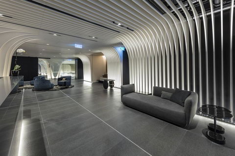 SKYE Suites Sydney - Holiday Great Ocean Road 13