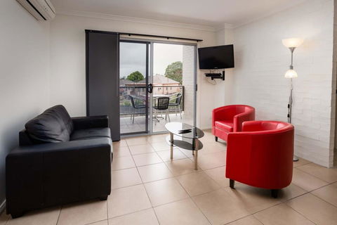 Bluegum Apartments Newcastle - Holiday Great Ocean Road 25