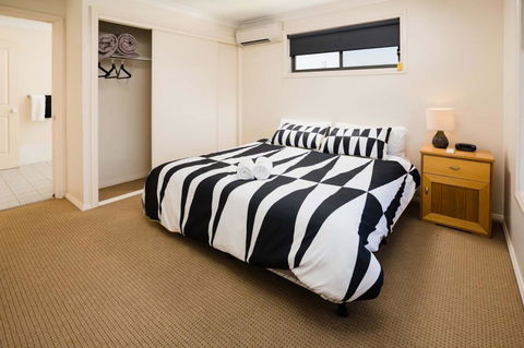 Bluegum Apartments Newcastle - Holiday Great Ocean Road 19