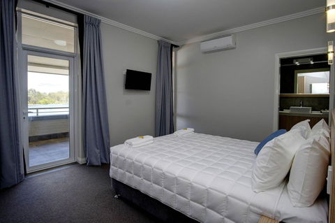 Lakes And Ocean Hotel Forster - Holiday Great Ocean Road 12