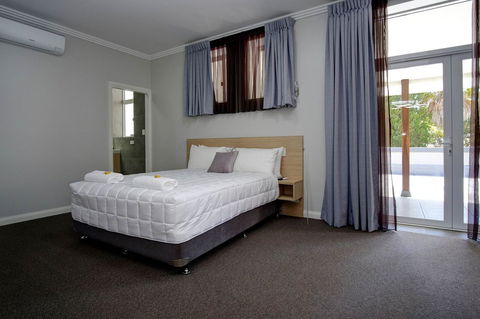Lakes And Ocean Hotel Forster - Holiday Great Ocean Road 19