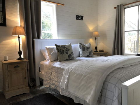 Arcadia - The Barn Cottage & Rosehill Cottage - Holiday Great Ocean Road 3