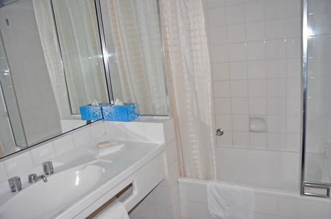 Accommodation Sydney - Hyde Park Plaza 38 College St Sydney - Holiday Great Ocean Road 35