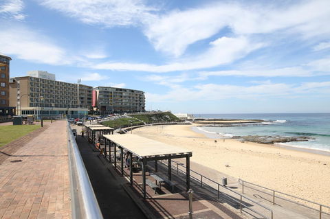 Arena Luxury Beachfront Apartment - Holiday Great Ocean Road 32
