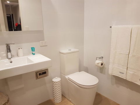 Arena Luxury Beachfront Apartment - Holiday Great Ocean Road 30