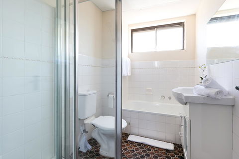 Stay In The Heart Of Randwick With Style - Holiday Great Ocean Road 4