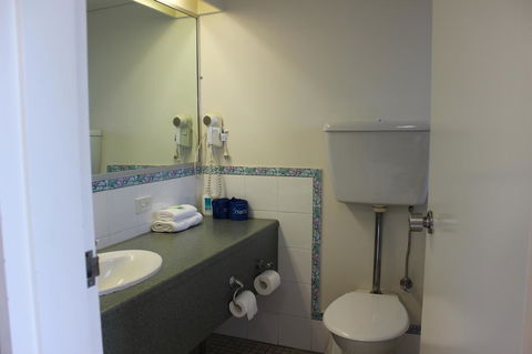 Hume Inn Motel Albury CBD - Holiday Great Ocean Road 7