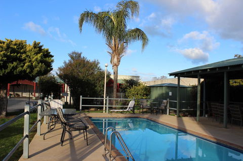 Hume Inn Motel Albury CBD - Holiday Great Ocean Road 2
