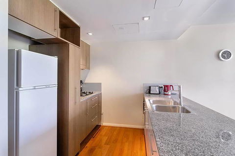 Wyndel Apartments North Sydney - Harbour Watch - Holiday Great Ocean Road 10
