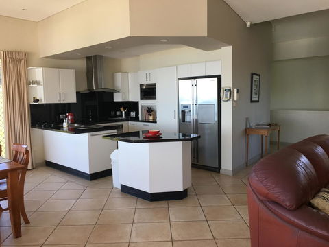 OceanScape Luxury Beachfront Villas - Holiday Great Ocean Road 16