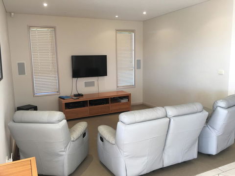 OceanScape Luxury Beachfront Villas - Holiday Great Ocean Road 1
