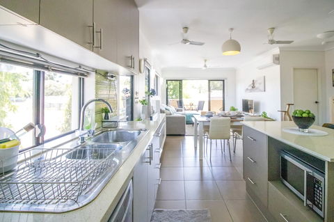 ZEN QUEST - The NOMADS PAD Near Nightcliff Markets & Sunset Foreshore - Holiday Great Ocean Road 25