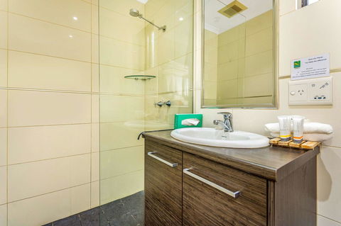 Quality Hotel Darwin Airport - Holiday Great Ocean Road 2