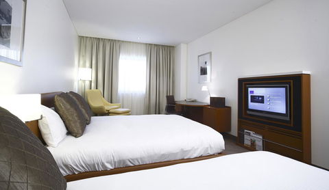 Novotel Canberra - Holiday Great Ocean Road 20