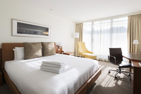 Novotel Canberra - Holiday Great Ocean Road 15