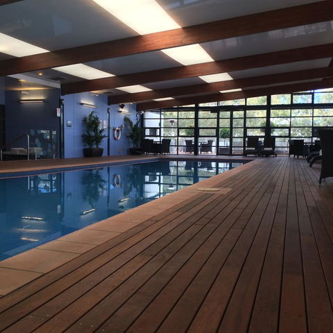 Novotel Canberra - Holiday Great Ocean Road 4