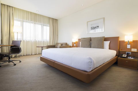 Novotel Canberra - Holiday Great Ocean Road 24