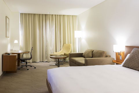 Novotel Canberra - Holiday Great Ocean Road 33