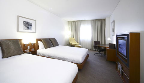 Novotel Canberra - Holiday Great Ocean Road 19