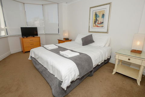 Bond 1603 - Holiday Great Ocean Road 2