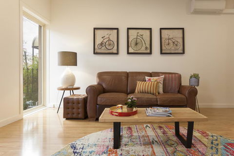 Boutique Stays - Central Park, South Melbourne Townhouse - Holiday Great Ocean Road 1