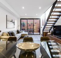 Boutique Stays - County Down Contemporary Port Melbourne Home - Holiday Great Ocean Road