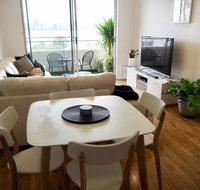 Breathtaking River  City Views Free Parking  WiFi - Holiday Great Ocean Road
