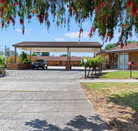 Broadford Sugarloaf Motel - Holiday Great Ocean Road