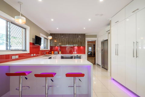 Brookfield Retreat - Large Holiday Home / Group Accommodation - Holiday Great Ocean Road 3