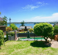 Bundeena Base Holiday Home - Holiday Great Ocean Road