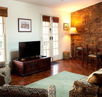 Byronsvale Vineyard and Accommodation - Holiday Great Ocean Road