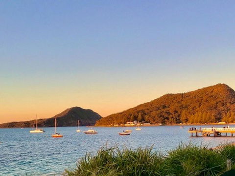 C A L M At Beautiful Shoal Bay - Holiday Great Ocean Road 2
