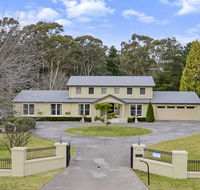 Camelot - superbly proportioned and ideally located - Holiday Great Ocean Road