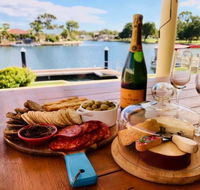 Canal Elegance In Yunderup - Holiday Great Ocean Road