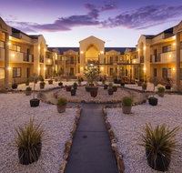 Canberra Parklands Central Apartment Hotel - Holiday Great Ocean Road
