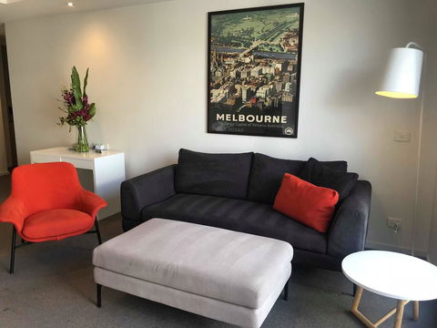 Caroline Serviced Apartments Brighton - Holiday Great Ocean Road 2