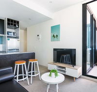 Central and Modern Apartment in Melbourne CBD - Holiday Great Ocean Road
