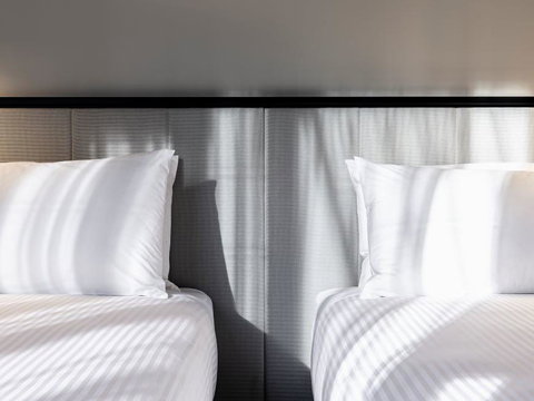 Central Gold Coast 3 Double Bedroom Apartment - Holiday Great Ocean Road 2