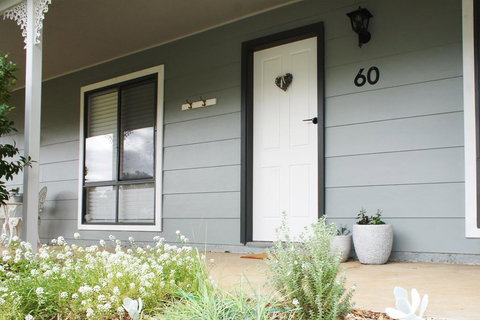 Charlottes Honor - River & Golf Cottage - Holiday Great Ocean Road 0