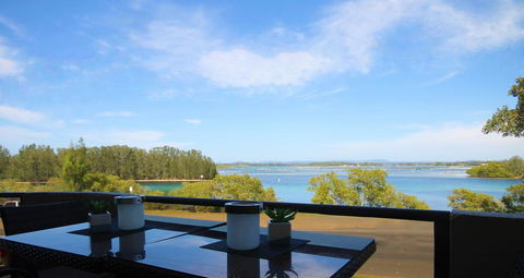 CHILL-OUT LAKESIDE @ FORSTER - Holiday Great Ocean Road 0