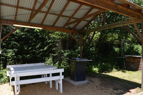 Clanwilliam - Holiday Great Ocean Road 1