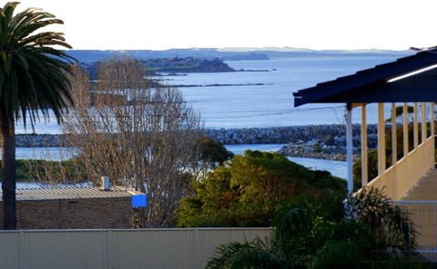 Coastal Comfort Motel - Holiday Great Ocean Road 2