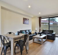Comfort Inn  Apartments Dandenong - Holiday Great Ocean Road