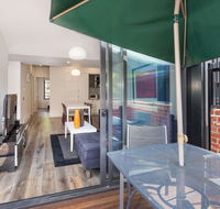 Cosmo Stays - Spacious 3-bedroom Deluxe Townhouse - Holiday Great Ocean Road