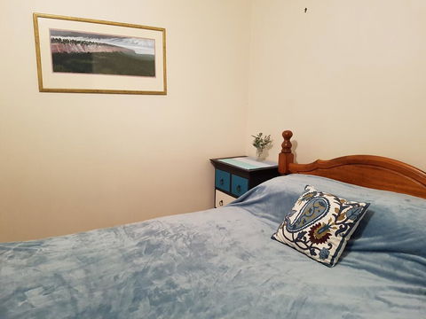 Cosy Quiet Bedroom Ferny Grove - Holiday Great Ocean Road 1