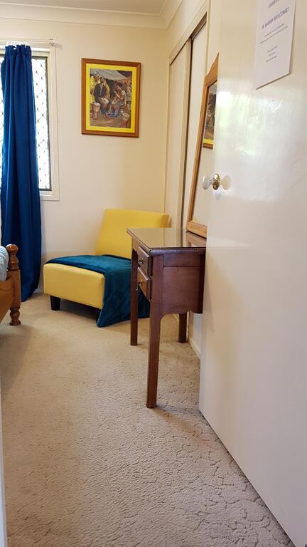 Cosy Quiet Bedroom Ferny Grove - Holiday Great Ocean Road 2