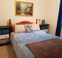 Cosy Quiet Bedroom Ferny Grove - Holiday Great Ocean Road