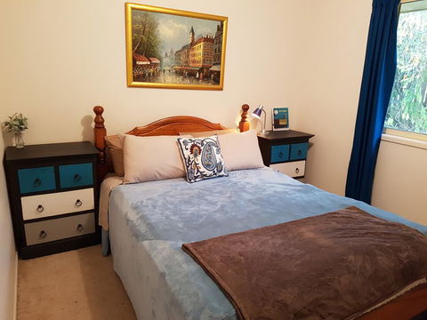 Cosy Quiet Bedroom Ferny Grove - Holiday Great Ocean Road 0