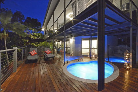 Crusoe's Beach House - Airlie Beach - Holiday Great Ocean Road 3
